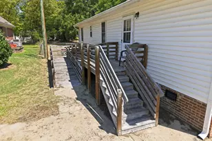 810 E St John St, Tarboro, NC 27886 - Photo 6
