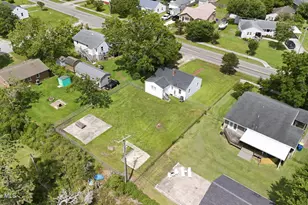 813 N 20th St, Morehead City, NC 28557 - Photo 28