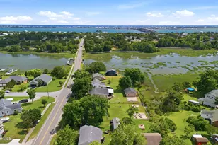 813 N 20th St, Morehead City, NC 28557 - Photo 24