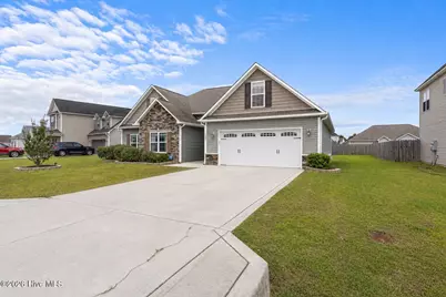 605 Carat Court, Jacksonville, NC 28546 - Photo 2