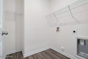 453 Troy Dr, Sanford, NC 27332 - Photo 8