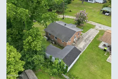 1065 Shadow Lane, Williamston, NC 27892 - Photo 8