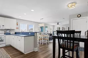 436 Ocean Blvd W, Holden Beach, NC 28462 - Photo 10