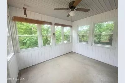 207 Lakemere Drive, New Bern, NC 28562 - Photo 18