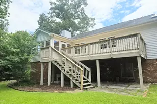 207 Lakemere Dr, New Bern, NC 28562 - Photo 2