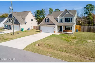 104 Cameo Court, Jacksonville, NC 28540 - Photo 2
