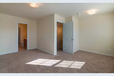 303 Caldwell Loop, Jacksonville, NC 28546 - Photo 6