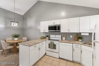 3004 Lauren Place Drive #Apt 101, Wilmington, NC 28405 - Photo 6