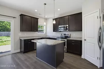 4637 Runaway Bay Lane, Wilmington, NC 28405 - Photo 8