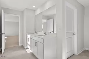 305 Maddox Dr, Aberdeen, NC 28315 - Photo 22