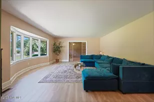 704 E Forest Hill Dr, Goldsboro, NC 27534 - Photo 14