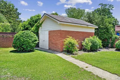 704 E Forest Hill Drive, Goldsboro, NC 27534 - Photo 10