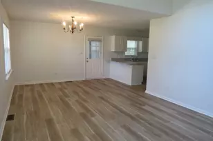 208 Stroud St, Emerald Isle, NC 28594 - Photo 4