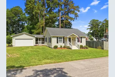 307 McKenzie Street, Whiteville, NC 28472 - Photo 2