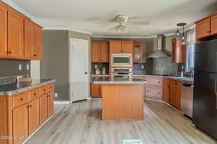 229 Gold Finch Cir, Cameron, NC 28326 - Photo 10