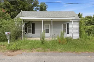 1502 Parker St, Kinston, NC 28501 - Photo 1