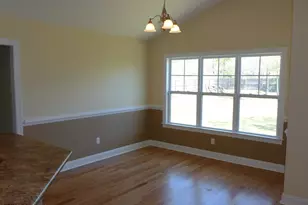 300 Sun St, Richlands, NC 28574 - Photo 10