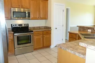 300 Sun St, Richlands, NC 28574 - Photo 8