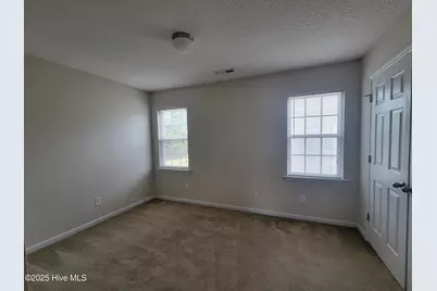 1002 Ornate Drive, Jacksonville, NC 28546 - Photo 6