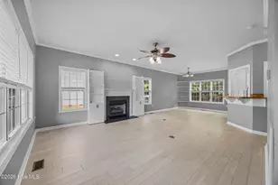 139 Bayshore Dr, Sneads Ferry, NC 28460 - Photo 6