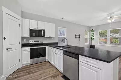 636 Brunswick Street, Wilmington, NC 28401 - Photo 8