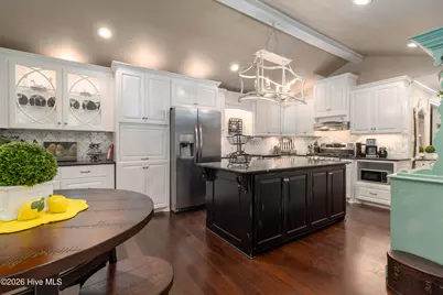 221 E Water Street, Edenton, NC 27932 - Photo 8