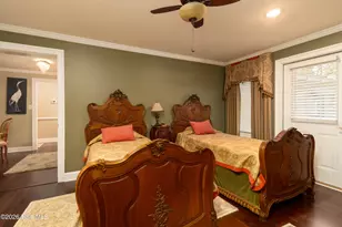 221 E Water St, Edenton, NC 27932 - Photo 22