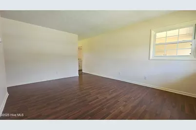 108 Princeton Drive, Jacksonville, NC 28546 - Photo 6