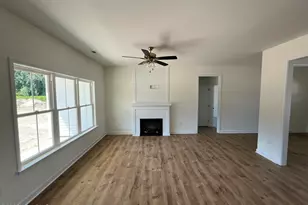 158 Pendergrass Dr, Princeton, NC 27569 - Photo 4