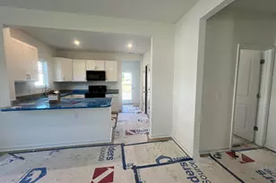 641 Acacia St, Vass, NC 28394 - Photo 6