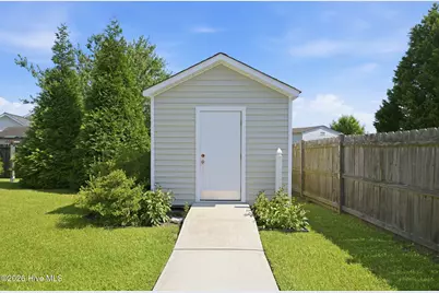 235 Venturi Drive, New Bern, NC 28560 - Photo 10