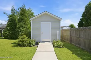 235 Venturi Dr, New Bern, NC 28560 - Photo 10