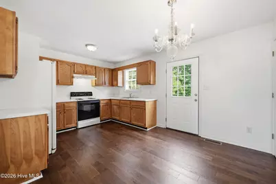1402 Lockwood Road, Kinston, NC 28501 - Photo 8