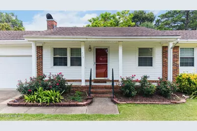 414 Thomas Drive, Jacksonville, NC 28546 - Photo 2