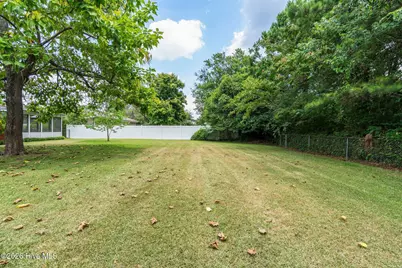 414 Thomas Drive, Jacksonville, NC 28546 - Photo 32