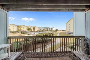 918 N New River Dr, Surf City, NC 28445 - Photo 8
