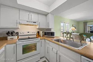 918 N New River Dr, Surf City, NC 28445 - Photo 12