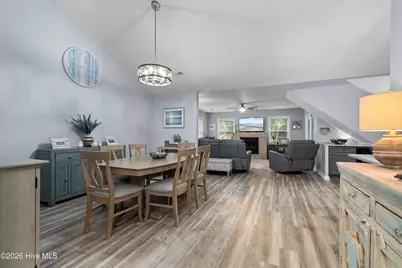 1737 Rosebay Court SW, Ocean Isle Beach, NC 28469 - Photo 8