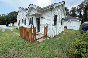 304 E Woodall St, Smithfield, NC 27577 - Photo 6