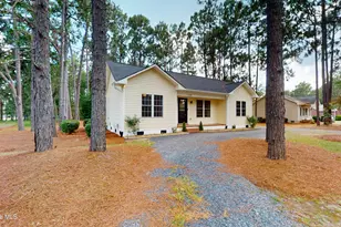 125 Forest Pl, Aberdeen, NC 28315 - Photo 2