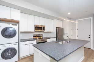 607 N 11th St, Wilmington, NC 28401 - Photo 2