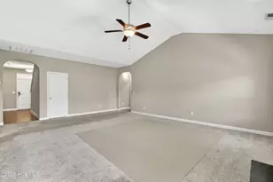 520 New Hanover Trl, Jacksonville, NC 28546 - Photo 12