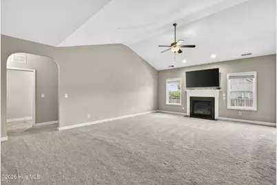 520 New Hanover Trail, Jacksonville, NC 28546 - Photo 10