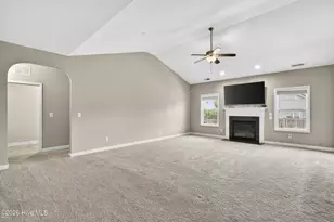 520 New Hanover Trl, Jacksonville, NC 28546 - Photo 10