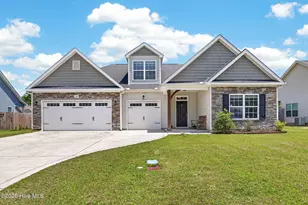 520 New Hanover Trl, Jacksonville, NC 28546 - Photo 2