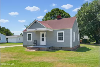 2212 E 7th Street, Lumberton, NC 28358 - Photo 2