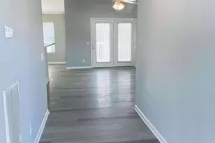 2412 King Richard Ct, Greenville, NC 27858 - Photo 2