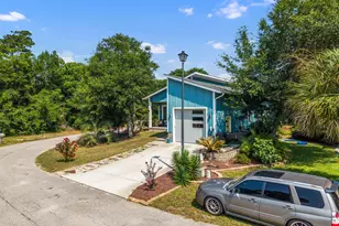 8708 Plantation Dr, Emerald Isle, NC 28594 - Photo 2