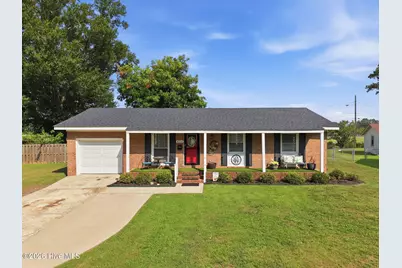 4114 Edgewood Drive, Ayden, NC 28513 - Photo 2