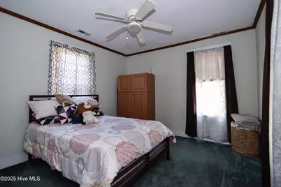 606 W Colonial Avenue, Elizabeth City, NC 27909 - Photo 22